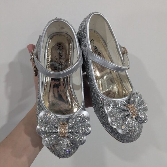 Xiao Butong Glitter Velcro Mary Jane Shoes with Bows Silver Size 31 Size 13 - Picture 1 of 6